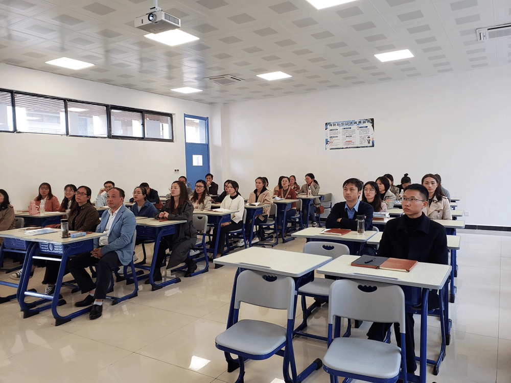 健康管理系组织师生观看《天眼之魂》活动