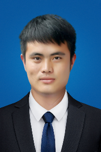 瞿仕刚+体育教师.jpg