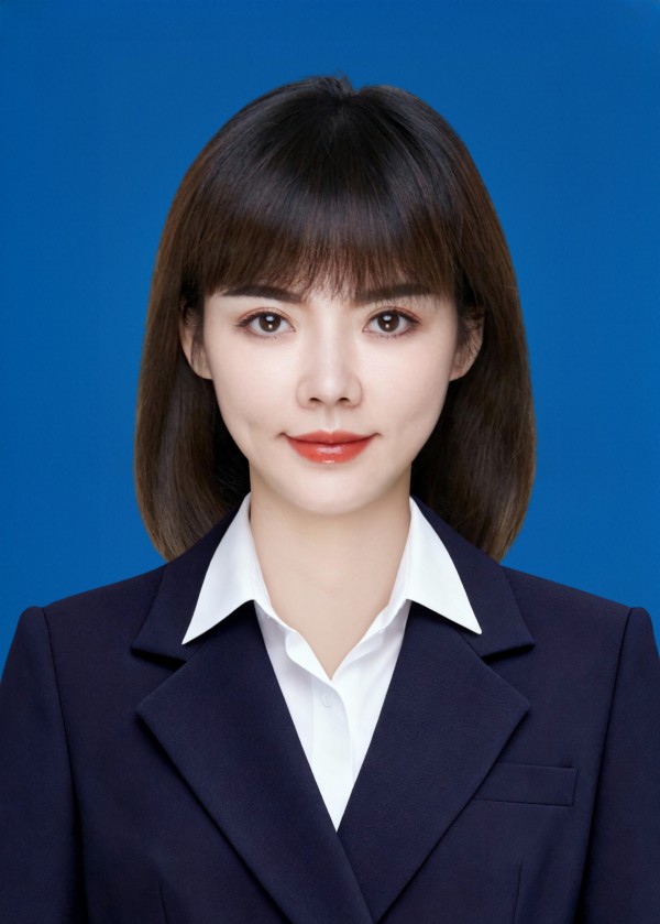 张雅馨+美育教师_(2).jpg