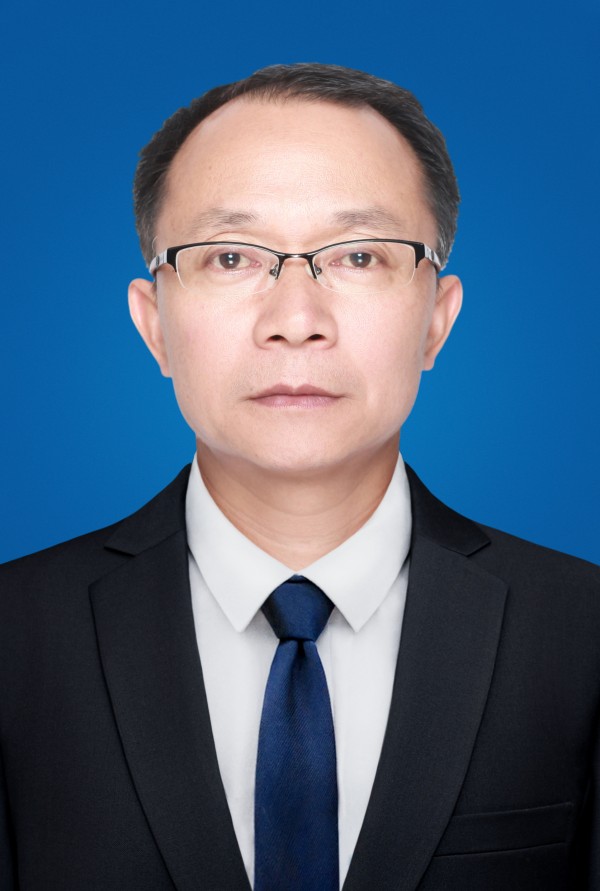 刘泽坤+人文基础部主任.jpg