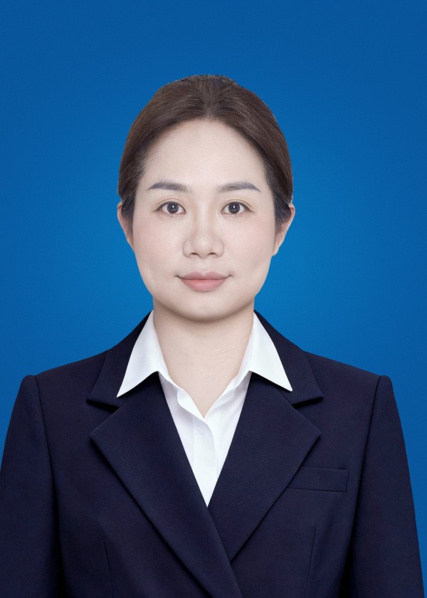 杨千颉 +人文基础部副主任（小）.jpg
